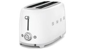 Smeg TSF02WHUK Four Slice Toaster in White. RRP £189.00. (LOC: R49.10-SD52)