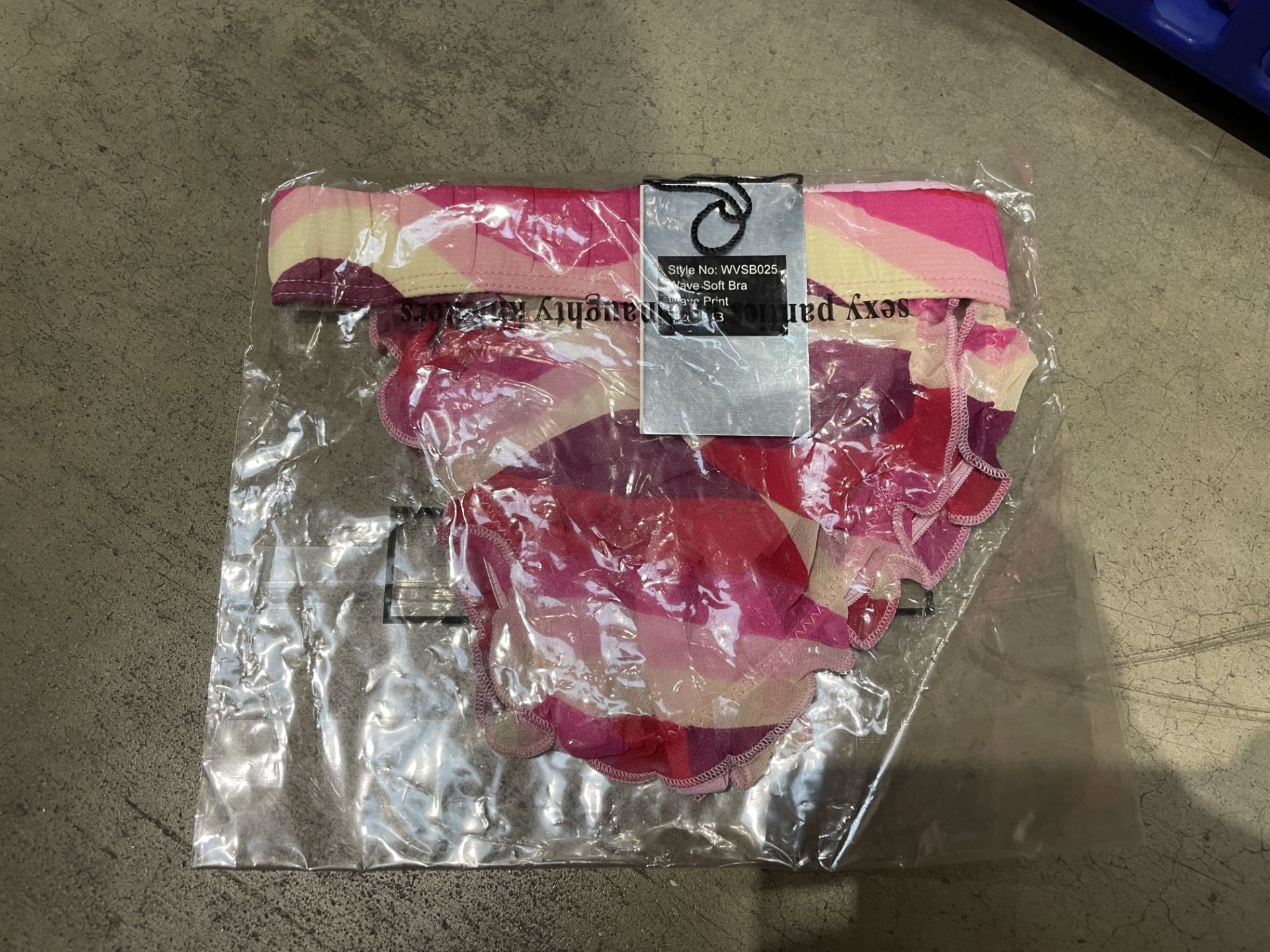 36 X BRAND NEW SEXY PANTIES NAUGHTY KNICKERS WAVE SOFT BRAS (SIZES MAY VARY) (LOC: 34.4-BB4009)