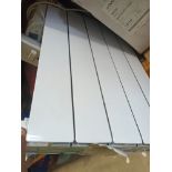 1X KOMORE ELECTRIC RADIATOR MODEL R500/80?090E IS A WALL?MOUNTED ELECTRIC HEATING UNIT DESIGNED TO