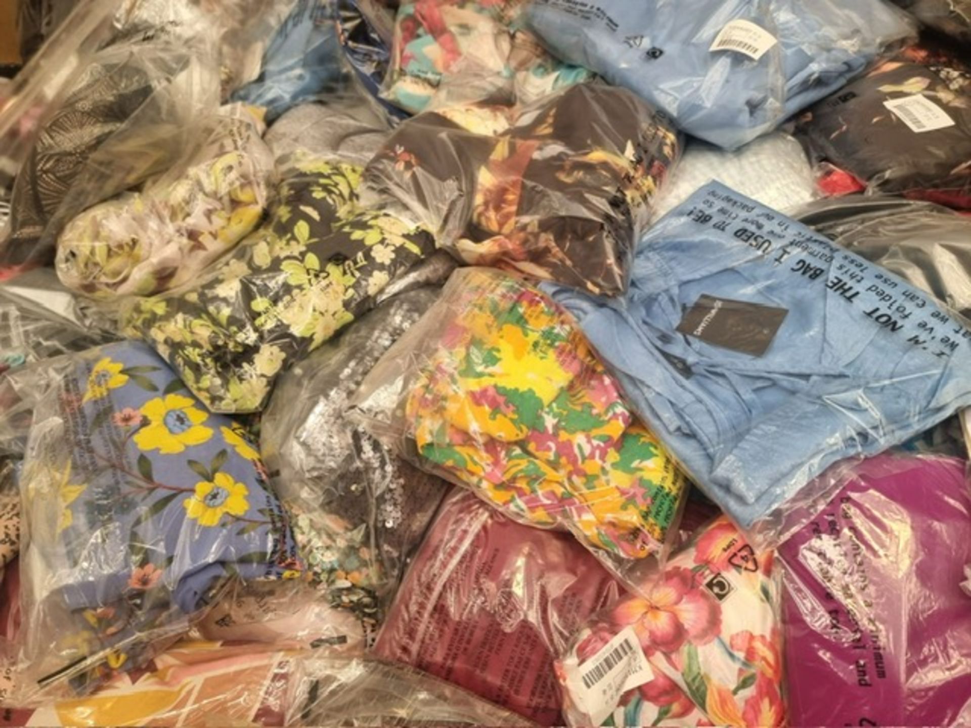 2 x Boxes of New Branded Clothing & Footwear 2 x boxes of new branded clothing and footwear, - Image 43 of 68