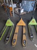 PALLET TRUCK