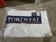 12 X BRAND NEW PORTWEST WHITE ANAN FLEECE WORK JACKETS IN VARIOUS SIZES (LOC: 30.2-BB3602)