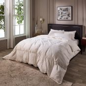 Boxed Luxurious Hotel Snuggledown Signature Goose Feather & Down Duvet 10.5 Tog All Year Round