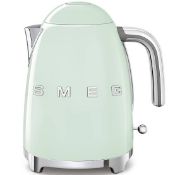 Smeg 50s Style KLF03PGUK Pastel Green Electric Kettle. RRP £199.99. (LOC: SR3.4.3-RE80)