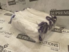 480 X BRAND NEW PAIRS OF PORTWEST WHITE PU PALM WORKGLOVES (LOC: 43.6-aa8661)