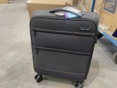 BRAND NEW 20 INCH BRITISH TRAVELER LUGGAGE BAG BLACK WITH SECURITY LOCK RRP £129 (LOC: 46.10.-