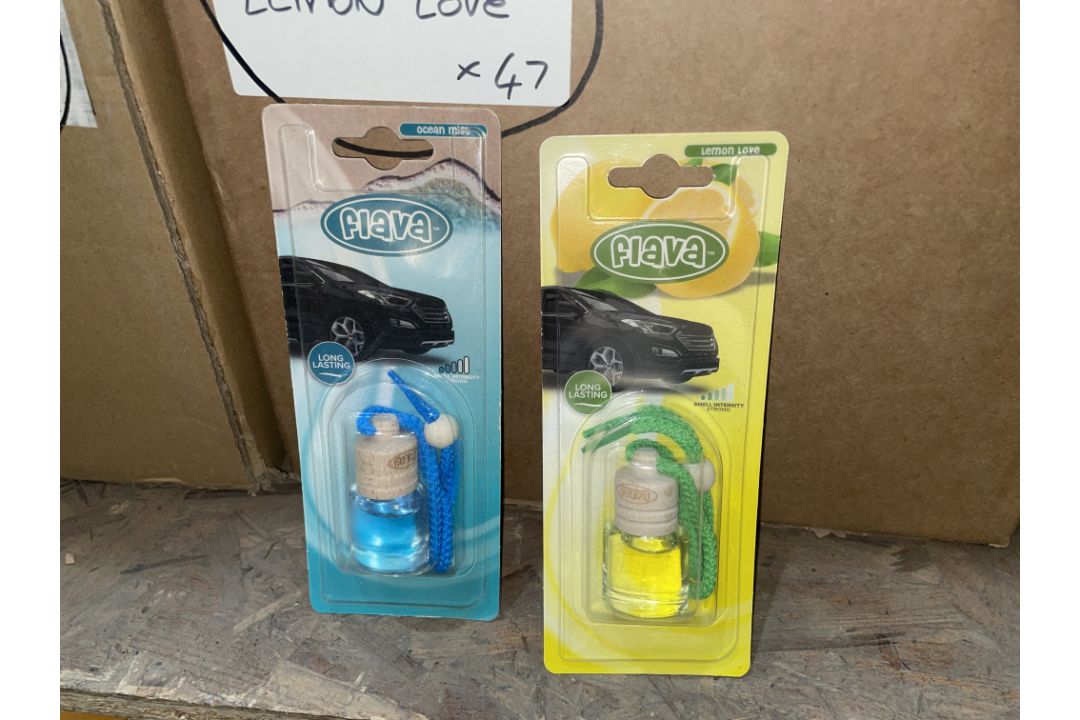 23 X BRAND NEW FLAVE A GLASS BOTTLE CAR AIR FRESHENERS ASSORTED (LOC: 5.3-BB6073)