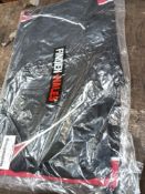24X THE FINDEN & HALES LV610 IN BLACK AND RED, SIZE S, IS DESIGNED FOR DURABILITY, COMFORT, AND