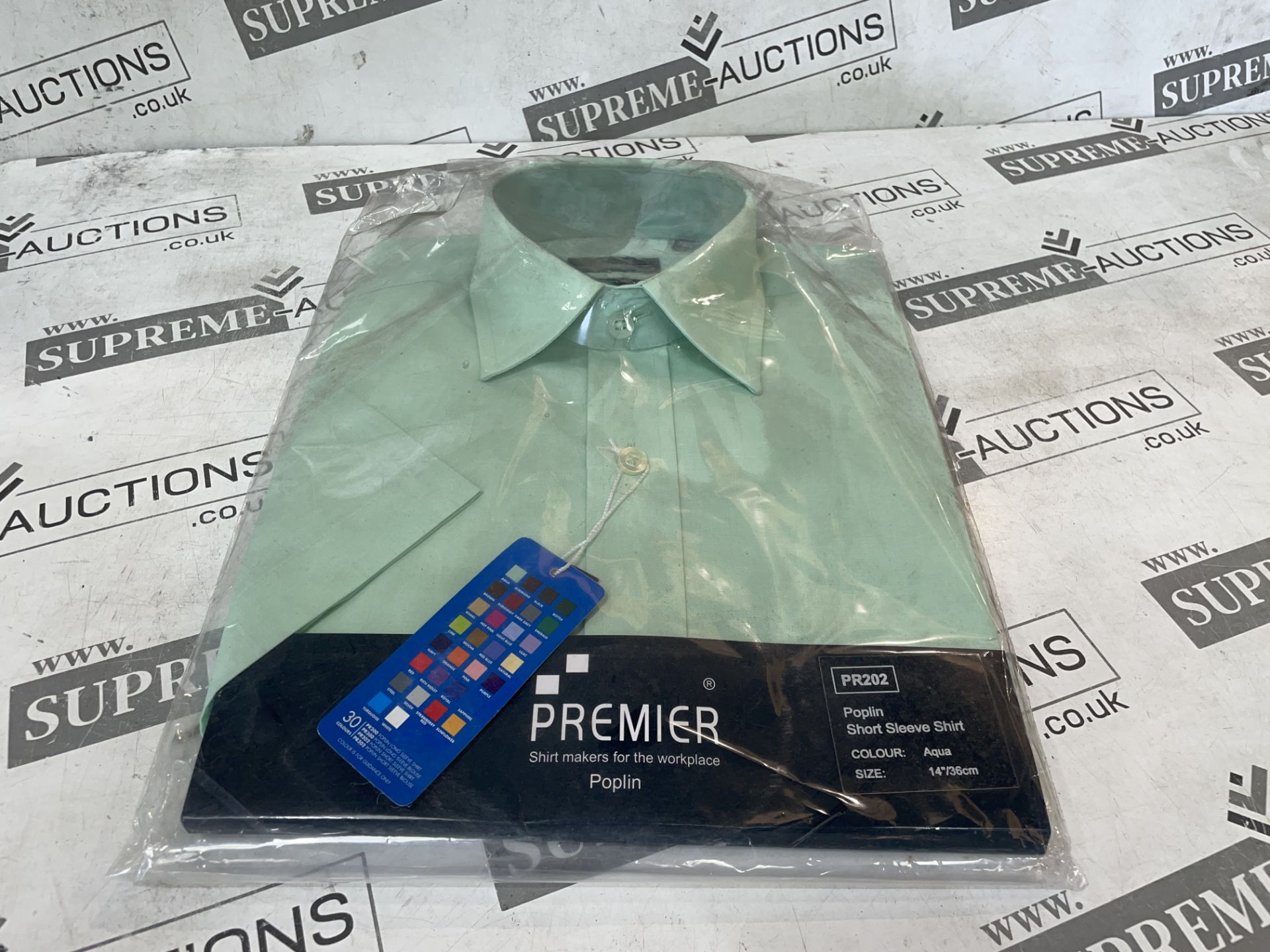 LARGE PALLET OF ASSORTED OFFICE AND WAREHOUSE WORKWEAR IN VARIOUS DESIGNS AND SIZES INCLUDING SHIRTS - Image 15 of 15