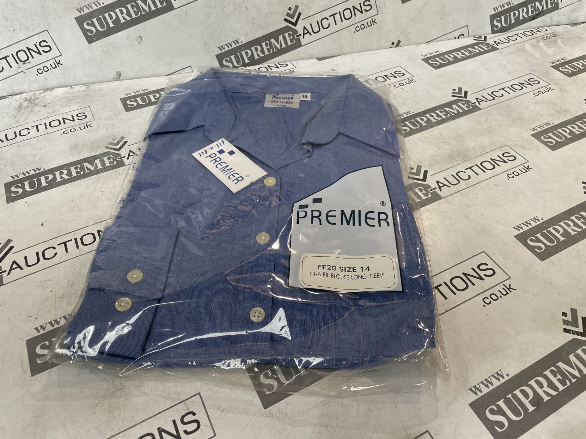LARGE PALLET OF ASSORTED OFFICE AND WAREHOUSE WORKWEAR IN VARIOUS DESIGNS AND SIZES INCLUDING SHIRTS - Image 13 of 15