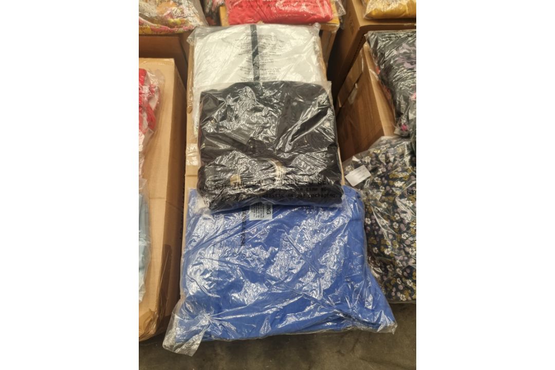 Trade Lot 50 x New & Packaged Mixed Items from A Major UK Retailer. May include: Jeans, Dresses, - Image 33 of 49