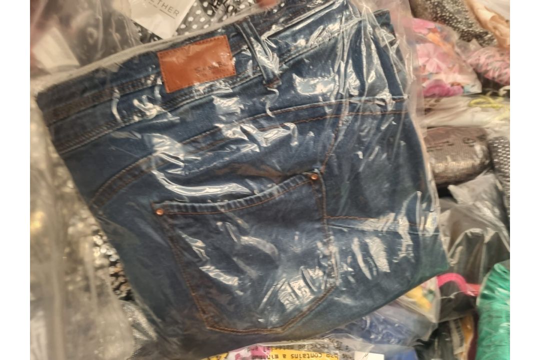 Trade Lot 50 x New & Packaged Mixed Items from A Major UK Retailer. May include: Jeans, Dresses, - Image 8 of 49