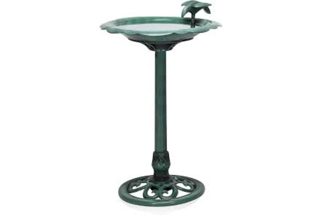 PALLET TO CONTAIN 29 X BRAND NEW ALPINE CORPORATION AGED GREEN PEDESTOOL BIRDBATHS WITH