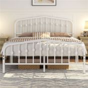 Boxed Metal Bed with Arched Headboard and Footboard White Kingsize (5') (LOC: SR6(5.1)-XL419)