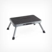 Boxed Folding Step Stool (LOC: RS2.11-WL739 - 1P)
