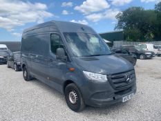 KV70 YDA MERCEDES-BENZ ESPRINTER PROGRESSIVE 2 X KEYS CENTRAL LOCKING ELECTRIC WINDOWS START STOP
