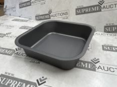 50 X BRAND NEW GREY DEEP 21CM SQUARE SANDWICH TINS (LOC: 18.2-aa8423 - 1P)