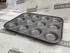 50 X BRAND NEW GREY SMALL BUN TRAYS (LOC: 41.3-aa8418 - 1P)