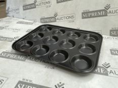 50 X BRAND NEW BLACK SMALL BUN TRAYS (LOC: 14.2-aa8419 - 1P)