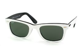 NEW & PACKAGED RAY-BAN Wayfarer Classic Sunglasses - WHITE ON BLACK WITH GREEN CLASSIC LENSES.