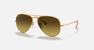 NEW & PACKAGED RAY-BAN Aviator Gradient Sunglasses - GOLD WITH BROWN GRADIENT LENSES. RRP £165. (