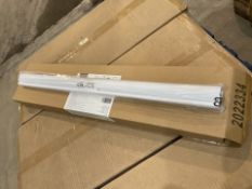 28 X BRAND NEW PREMIUM WHITE BLACKOUT ROLLER BLINDS WHITE 66 X 150CM (LOC: 20.4-AA264 - 2P)