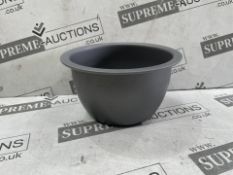 50 X BRAND NEW GREY LARGE PUDDING MOULDS (LOC: 49.16-HH2036 - 1P)