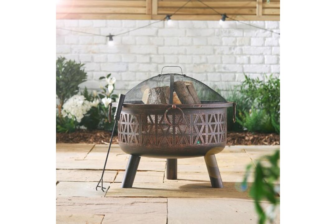 Boxed Geo Fire Pit - Black (LOC: RS1.2-KK5931 - 1LP)