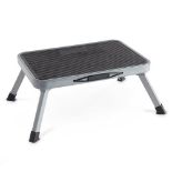Boxed Folding Step Stool (LOC: RS2.5-KK1719 - 1P)