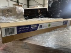 4 X BRAND NEW NET LED LIGHTING 4FT TRI COLOUR 36W LED LIGHT BARS RRP £140 EACH (LOC: 22.19-