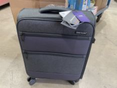 2 X BRAND NEW 20 INCH BRITISH TRAVELER LUGGAGE BAG BLACK WITH SECURITY LOCK RRP £129 (LOC: 45.16-