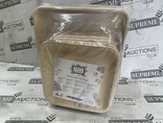 18 X BRAND NEW PACKS OF 48 CHIC LEAF PALM LEAF PLATES SIZES 25.4CM AND 17.8CM RRP £25 EACH (LOC: