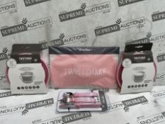 7 x Packs of Multiple Items per pack including Twistshake Assiette Classique & Couvercle 6 Months