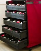 (BH The World's Leading Christmas Tree Manufacturer) Boxed Deluxe Rolling Bauble Chest 120 Pieces.