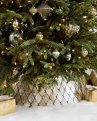 (BH The World's Leading Christmas Tree Manufacturer) Boxed Capiz Christmas Tree Collar. RRP £449.00.