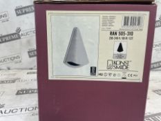 5 X BRAND NEW KONSTSMIDE GREY RAN 60W ALUMINIUM OUTDOOR WALL LIGHT (LOC: 49.24-AA9595 - 5P)
