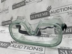 33 X BRAND NEW PACKS OF 10 PROFESSIONAL SAFETY GOGGLES (LOC: 19.10.-AA9172 - 1LP)