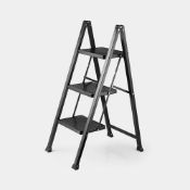Boxed Slimline Steel 3 Step Ladder (LOC: RS1.9-PP2117 - 1LP)