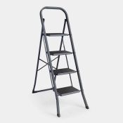 Boxed bundle of x5 assorted Step Steel Ladders (LOC: SR10(1.1)-UB6082 - 2LP)