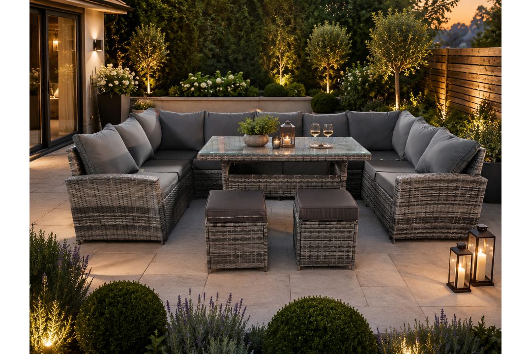 New & Boxed Belagio 11 Seater Luxury Rattan Garden Dining Set. RRP: £ ...