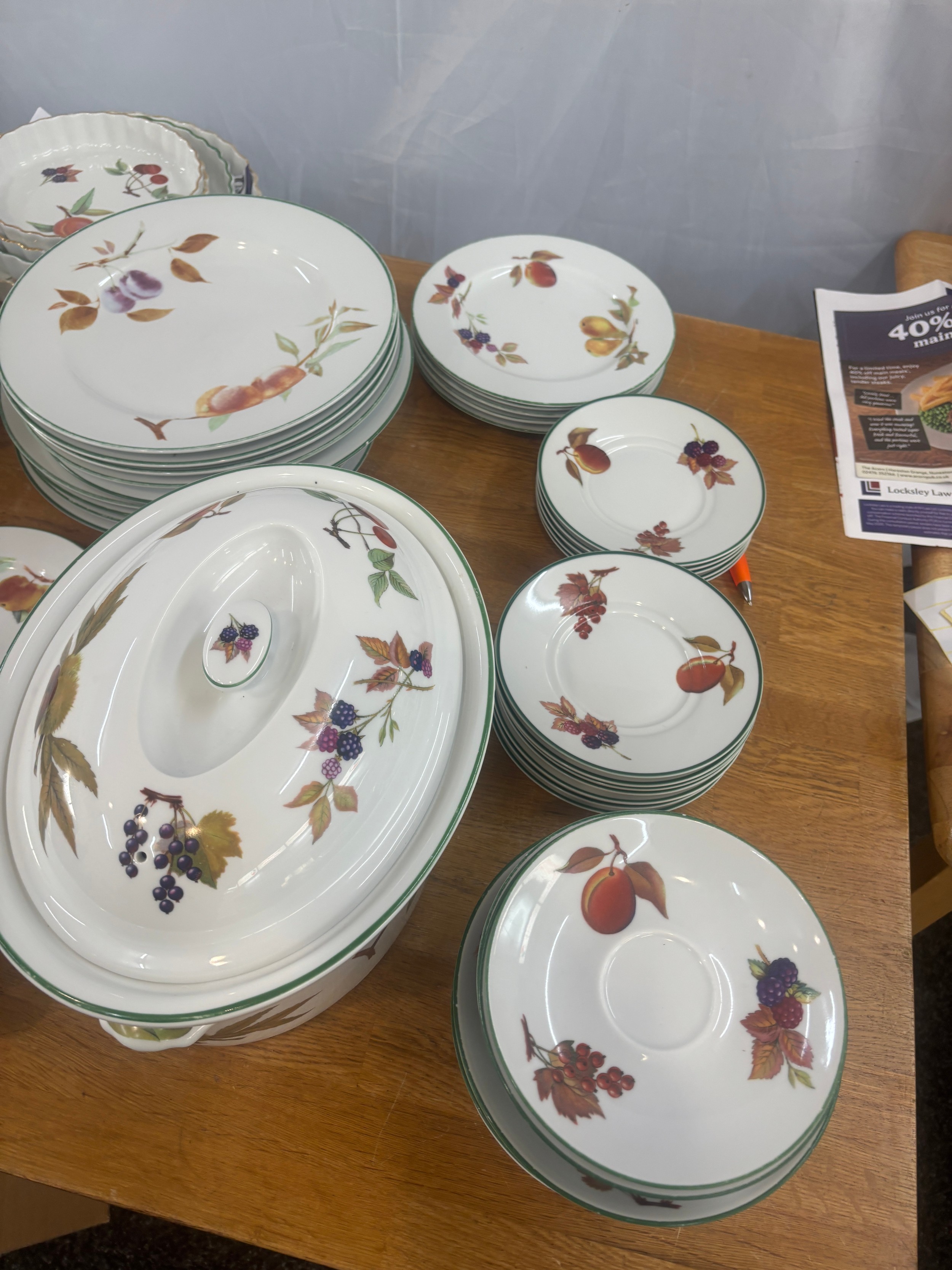 Large selection of Royal Worcester Evesham dinner tea and coffee service includes Plates, mugs, - Image 2 of 13