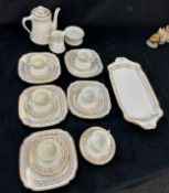 Vintage Royal Albert 6 piece tea set comprising of tea pot, milk jug, sugar bowl, cups and saucers