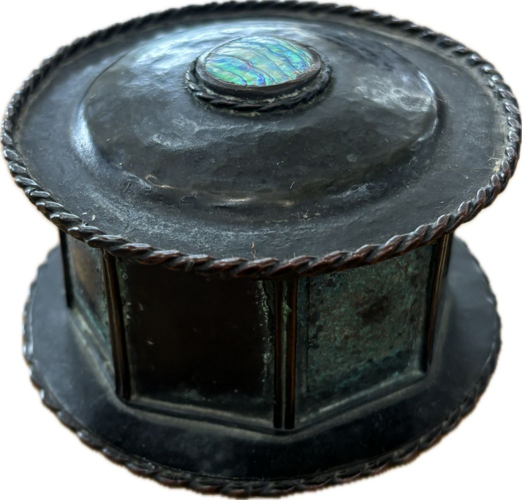 Collectables, Gold / Silver Jewellery, Costume jewellery, Coins, Silver, Militarian, Furniture and General items