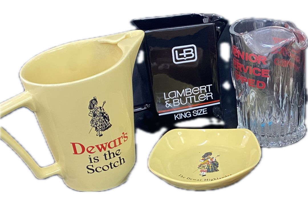 Selection of advertising jugs to include bells, j&b, dewar's and also some ashtrays etc - Image 1 of 8