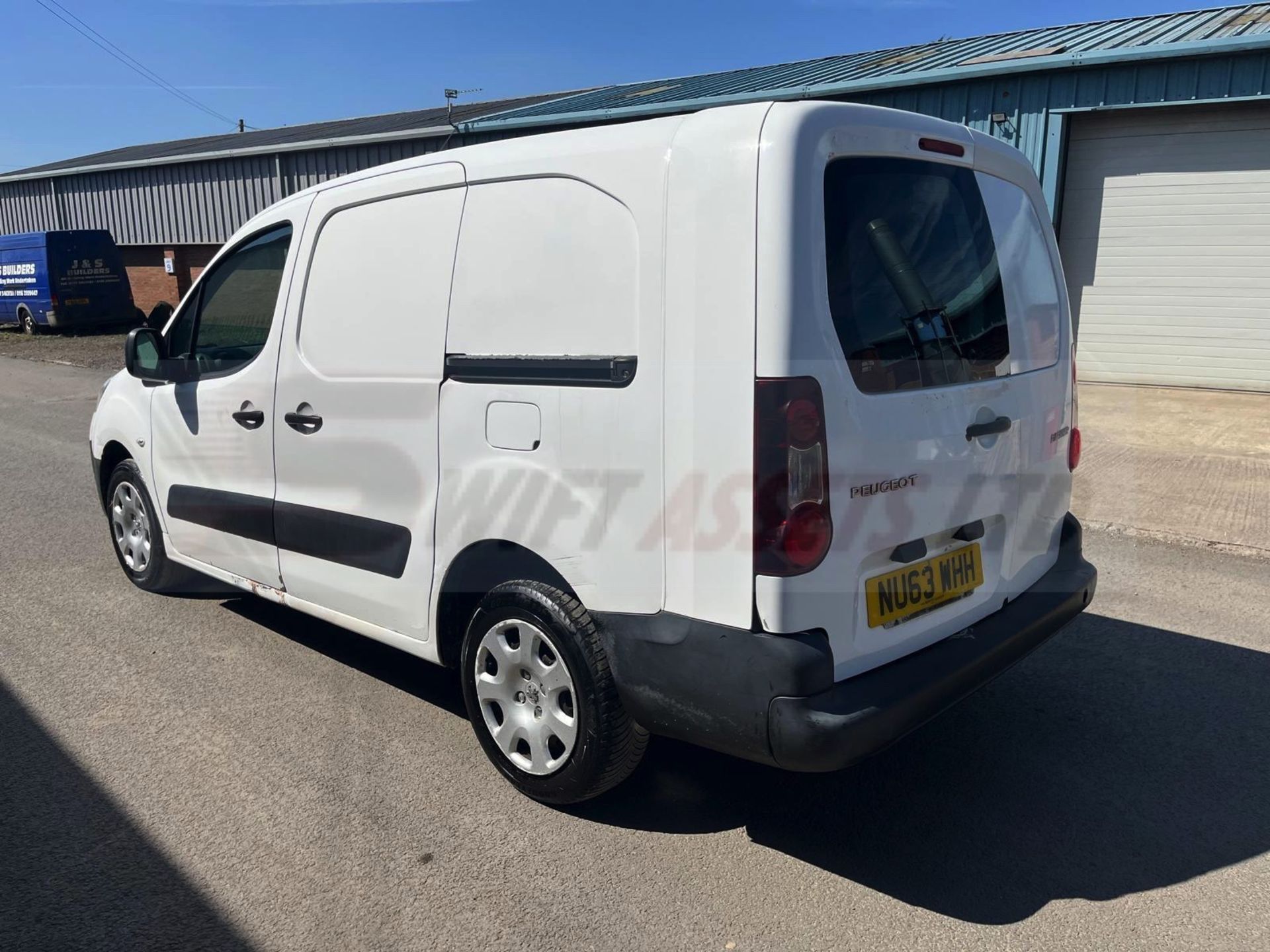 !!! ON SALE !!!PEUGEOT PARTNER 1.6 CRC HDI * CREW CAB VAN* 2014 MODEL - LONG WHEEL BASE - LOOK! - Image 7 of 12