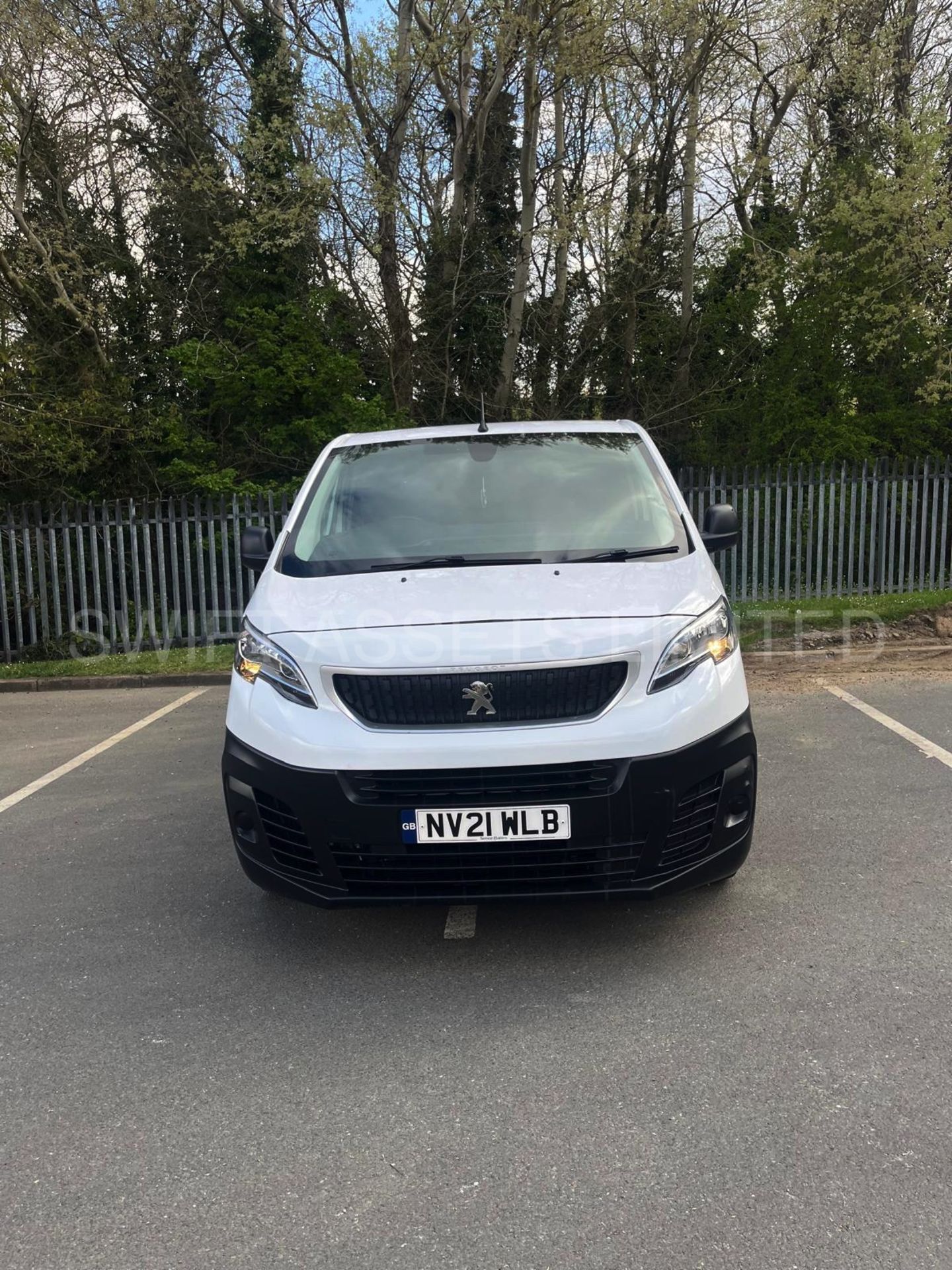 PEUGEOT EXPERT PROFESSIONAL 2021 2.0 BLUE HDI 6 SPEED 120 BHP TWIN SIDE DOORS - Image 2 of 9