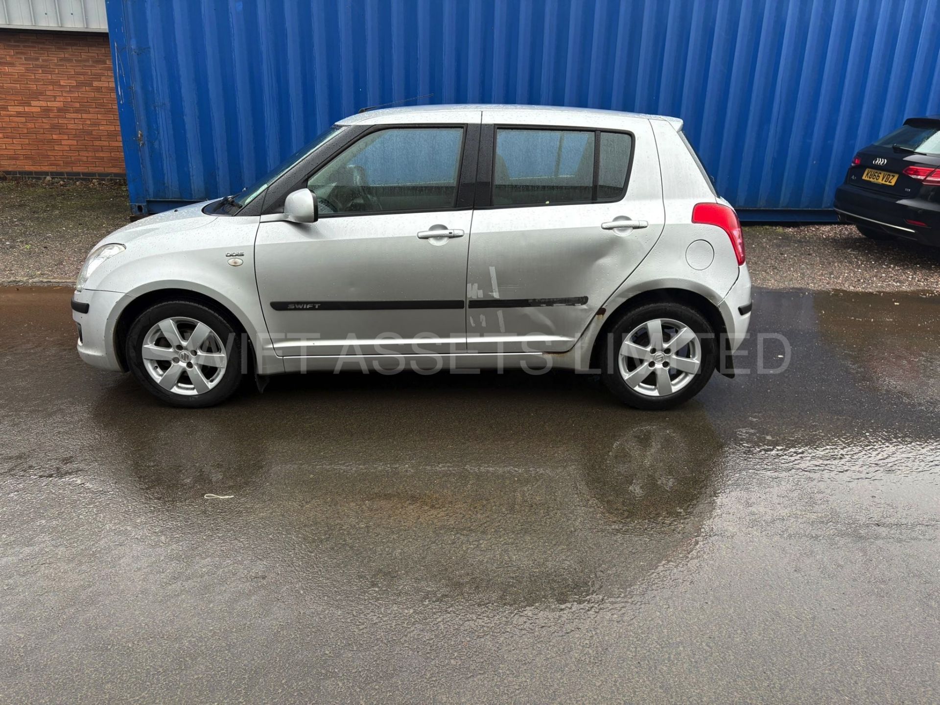 SUZUKI SWIFT DDIS (75) HATCHBACK - 09 REG - AIR CONDITIONING - SERVICE HISTORY - W0W - Image 4 of 15