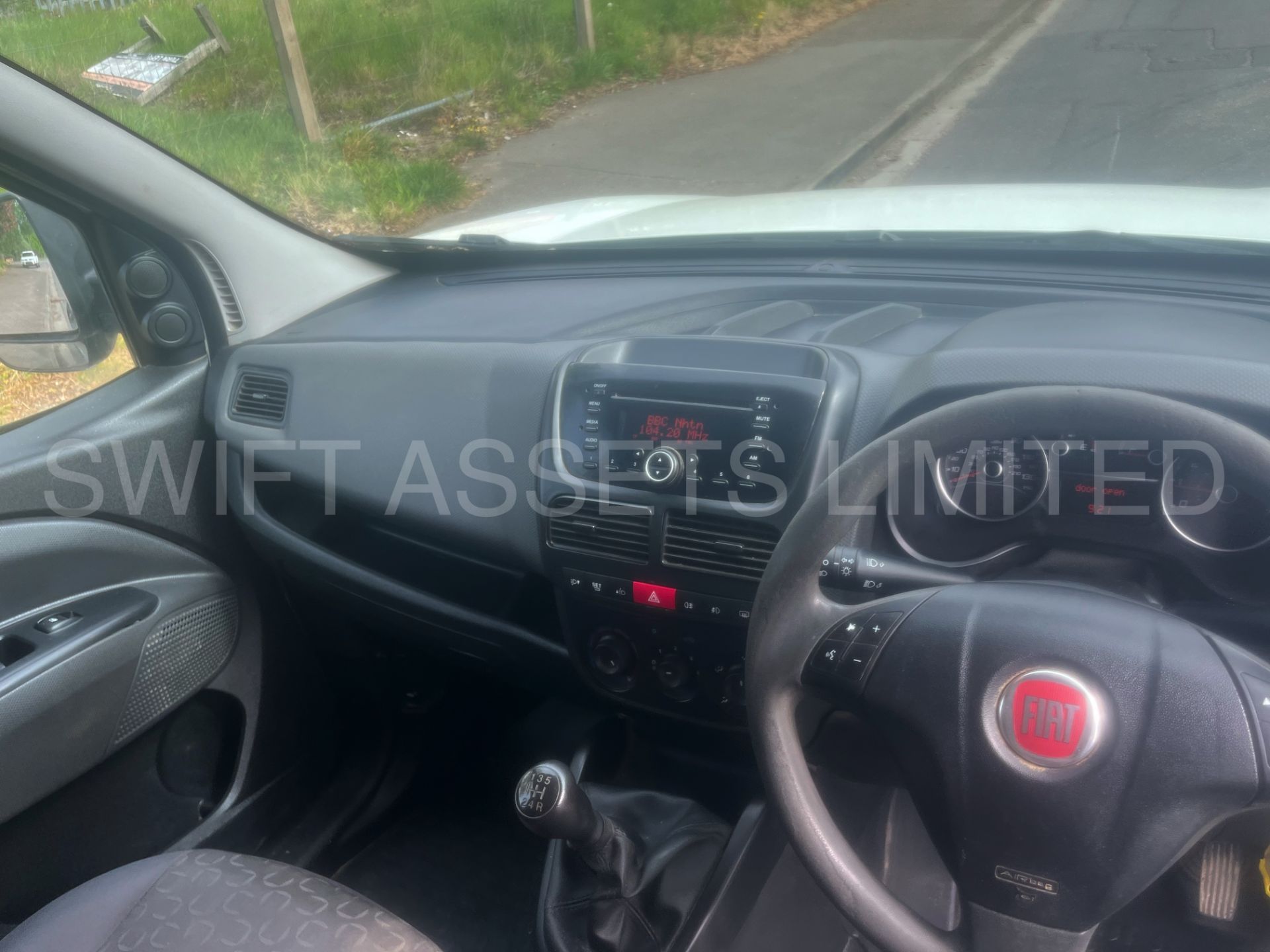 FIAT DOBLO SX MULIJET 2015 65 PLATE 190 SWB 1.3CDTI DIESEL START/ STOP [FACE LIFTT MODEL ] - Image 12 of 13