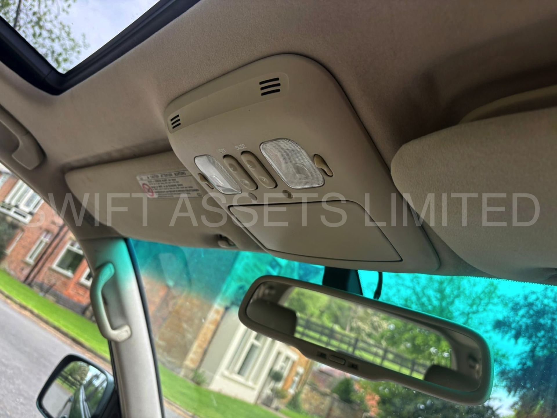 TOYOTA LAND CRUISER 4.2 TD 2007 07 AMAZON TD 204 AUTO 4X4 LONG WHEEL BASE 7 SEATER ! FULLY LOADED ! - Image 11 of 20