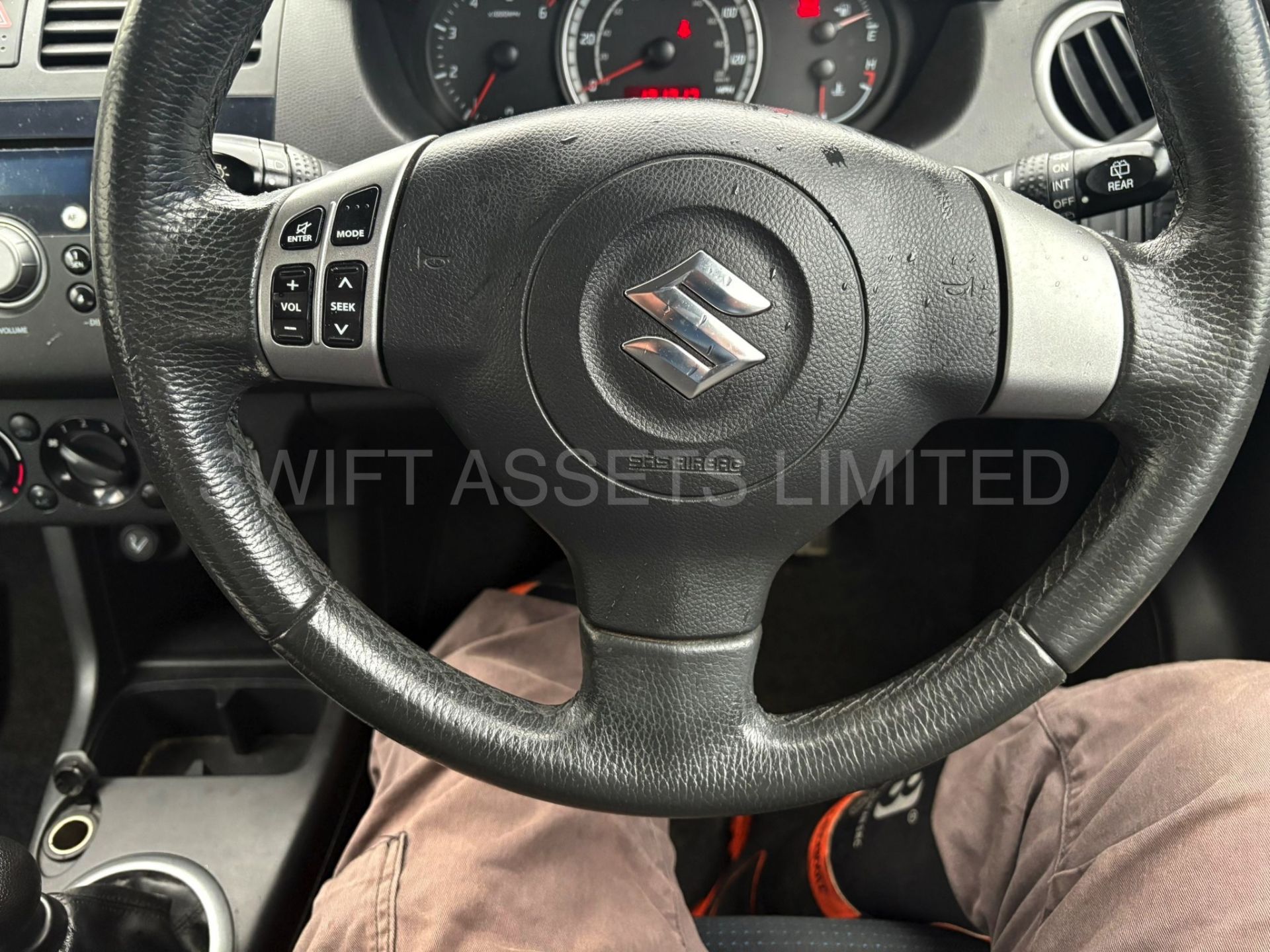 SUZUKI SWIFT DDIS (75) HATCHBACK - 09 REG - AIR CONDITIONING - SERVICE HISTORY - W0W - Image 14 of 15